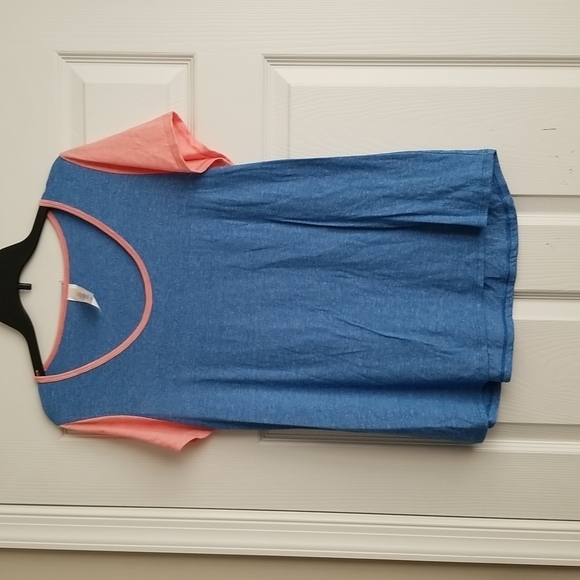 LuLaRoe Women's Top - Picture 1 of 10